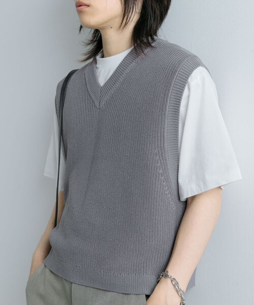 SENSE OF PLACE by URBAN RESEARCH（センスオブプレイスバイアーバンリサーチ）の「アゼアミクロップドニットベスト（ベスト・メンズ・BLACK/GRAY・M/L）」の22枚目の写真