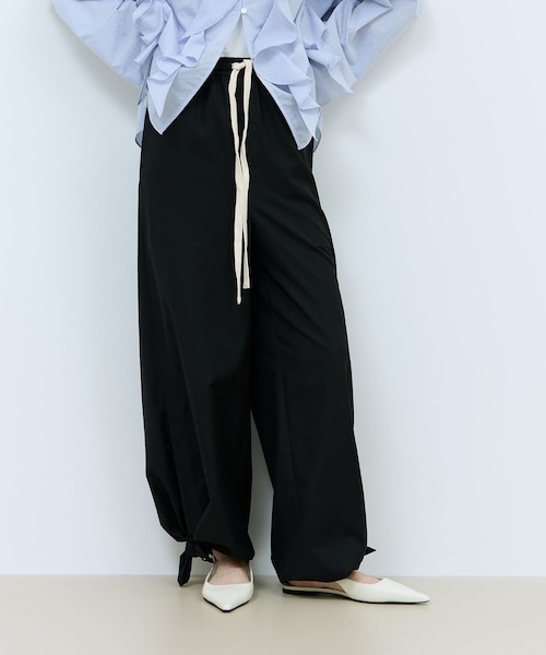 ADAM ET ROPE'（アダムエロペ）の「【WEB限定】サイドスリットパンツ（その他パンツ・レディース・ブラック/ベージュ系・34/36/38）」の17枚目の写真