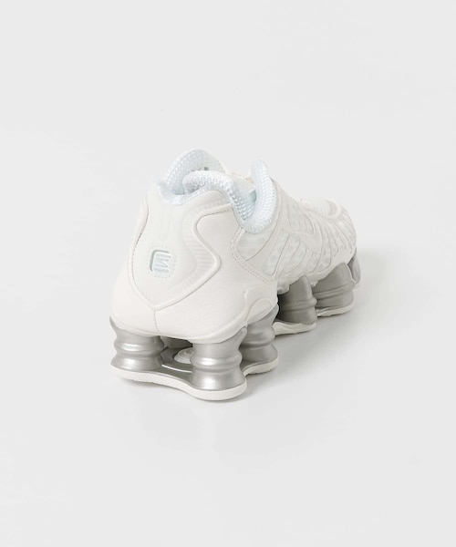 URBAN RESEARCH（アーバンリサーチ）の「NIKE　SHOX TL（スニーカー・レディース・103SAIL/002ブラック・23.5/24/24.5/25）」の9枚目の写真