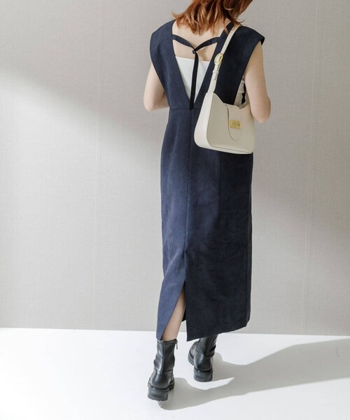 URBAN RESEARCH ROSSO（アーバンリサーチロッソ）の「バックベルトワンピース（ワンピース・レディース・navy/beige/d.bordeaux・36/38）」の22枚目の写真