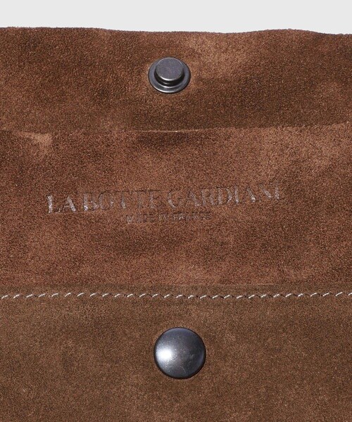 ADAM ET ROPE'(アダムエロペ)の「《別注》【La Botte Gardiane/ラボッテガーディアン】EX BAG SOLENE VELOURS(トートバッグ・メンズ・ベージュ・F)」の13枚目の写真