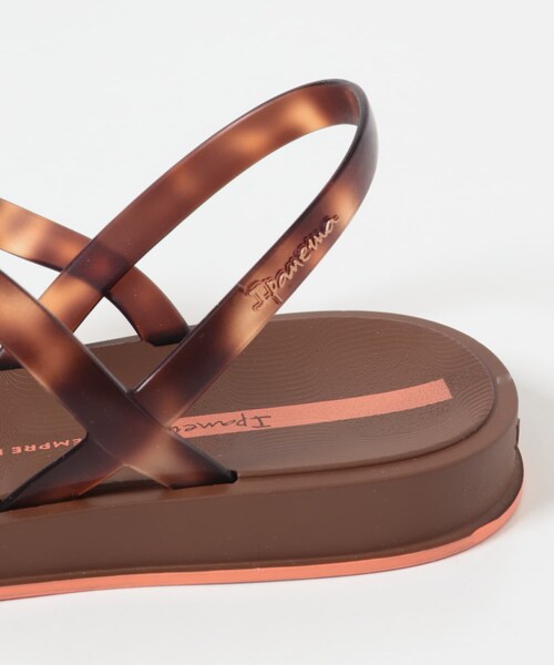 URBAN RESEARCH DOORS(アーバンリサーチドアーズ)の「Ipanema GLOW TRENDY SAND(サンダル・レディース・BLK/GLD/BRW/ORG・35/36/37)」の14枚目の写真