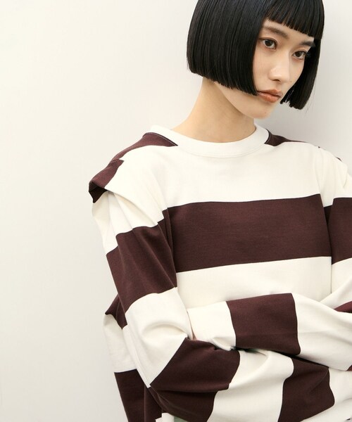 ADAM ET ROPE'(アダムエロペ)の「【PHEENY(フィーニー)】別注 Heavy weight border tucked sleeve(Tシャツ/カットソー・レディース・ネイビー/ワイン系・F)」の6枚目の写真