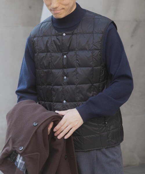 ITEMS URBANRESEARCH（アイテムズ アーバンリサーチ）の「TAION　CrewNeck Button Down Vest（その他アウター・メンズ・BLK/CHA/D.BROWN/KHK/NVY・M/L/XL）」の8枚目の写真