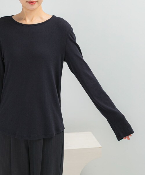 URBAN RESEARCH ROSSO（アーバンリサーチロッソ）の「コットンカシミヤクルーネックカットソー（Tシャツ/カットソー・レディース・OFF/PINK/NAVY・Free）」の14枚目の写真