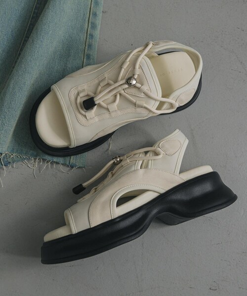 SENSE OF PLACE by URBAN RESEARCH(センスオブプレイスバイアーバンリサーチ)の「ボリュームソールドロストスポーツサンダル(サンダル・レディース・BLACK/IVORY/BEIGE・S/M/L)」の1枚目の写真