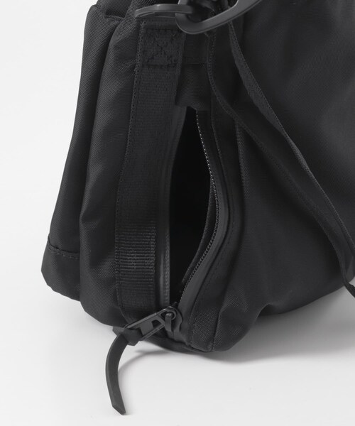 THE GOODLAND MARKET（ザグッドランドマーケット）の「F/CE.　re/cor TACTICAL 2WAY DRAWSTRING（ショルダーバッグ・レディース・Black/Gray・FREE）」の8枚目の写真