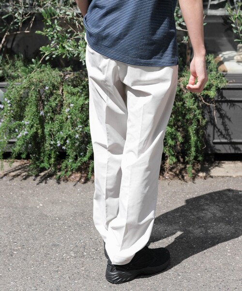URBAN RESEARCH DOORS（アーバンリサーチドアーズ）の「FORK&SPOON　TEC LINENパンツ（その他パンツ・メンズ・LIGHT GRAY/BLACK/DARK BLUE・4/5）」の15枚目の写真