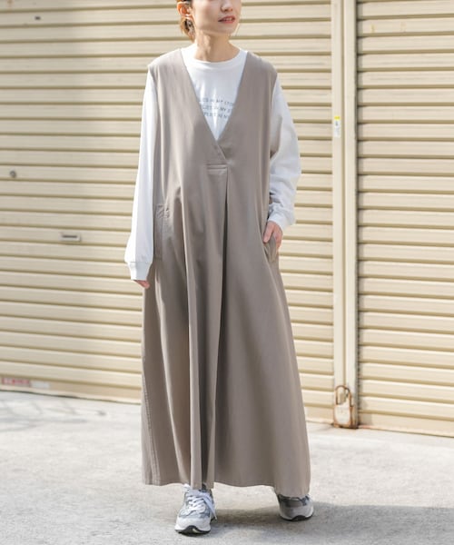 URBAN RESEARCH DOORS(アーバンリサーチドアーズ)の「FORK&SPOON フロントタックフレアワンピース(ワンピース・レディース・BLACK/BEIGE/DARKGREEN・1/2)」の2枚目の写真