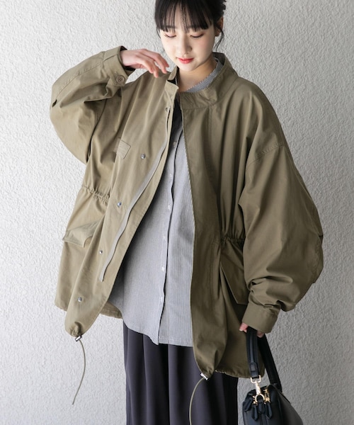 ITEMS URBANRESEARCH(アイテムズ アーバンリサーチ)の「『撥水/防花粉/イージーケア』ミリタリーモッズコート(モッズコート・レディース・BLK/KHK・Free)」の2枚目の写真