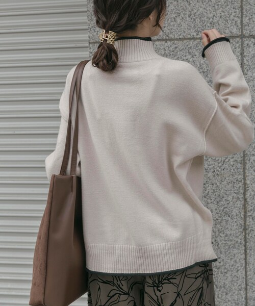 ITEMS URBANRESEARCH（アイテムズ アーバンリサーチ）の「『洗濯可/静電気防止』ハイショクハイネックニット（ニット/セーター・レディース・OFF/GRY/L.GRY/S.BLU/MOC/NVY・Free）」の10枚目の写真