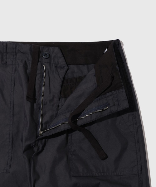ADAM ET ROPE'(アダムエロペ)の「【ENGINEERED GARMENTS/エンジニアド ガーメンツ】Fatigue Pant - LtWeight NyCo Twill(その他パンツ・メンズ・ネイビー・M/S)」の5枚目の写真