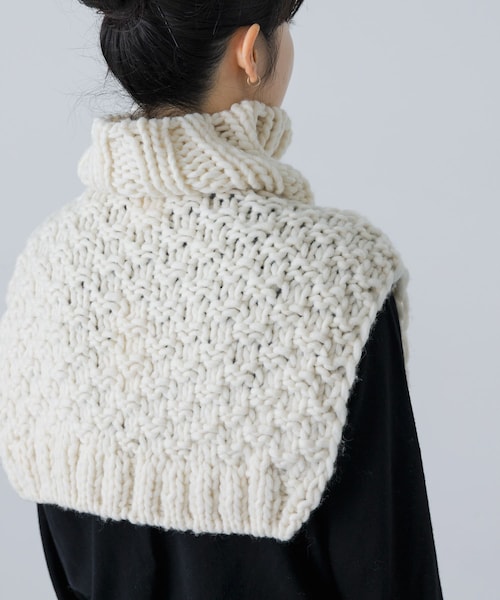 かぐれ（カグレ）の「ペルーショルダーニットウォーマー（ネック