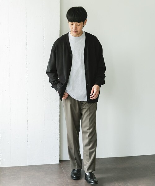 URBAN RESEARCH DOORS（アーバンリサーチドアーズ）の「『XLサイズ/WEB限定/仁村紗和さん着用』『UR TECH 200日ニット』Vネックカーディガン（カーディガン/ボレロ・メンズ・MOCHA/BLACK・M/L/XL）」の11枚目の写真