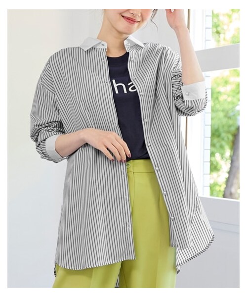 nissen（ニッセン）の「大きいサイズ パール調ボタン配色ゆるシルエットシャツ（シャツ/ブラウス・レディース・ネイビー/ラベンダー/イエローストライプ/オフホワイトストライプ・L~LL相当/3L~4L相当/5L~6L相当/8L相当/10L相当）」の2枚目の写真