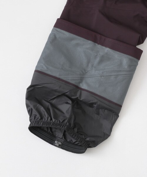 EKAL（エカル）の「patagonia　Ms Untracked Bibs（つなぎ/オールインワン・メンズ・BLK/OBPL・S/M）」の10枚目の写真