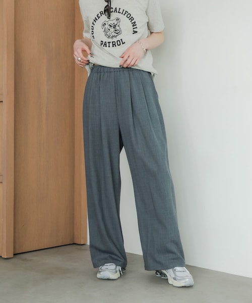 URBAN RESEARCH（アーバンリサーチ）の「『3サイズ展開』『イージーケア』タックギャザーストレートパンツ（その他パンツ・レディース・SAND BEG/CHARCOAL/BLACK/STRIPE・36/38/40）」の21枚目の写真