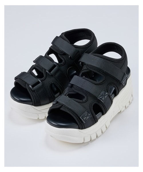 nissen（ニッセン）の「【ゆったり幅広】厚底3本ベルトスポーツサンダル（低反発中敷）（ワイズ４Ｅ）（サンダル・メンズ・【移行済】黒/黒/ベージュ/黒×ホワイト・M=23.0~23.5cm/4E/L=24.0~24.5cm/4E/LL=25.0~25.5cm/4E/3L=26.0~26.5cm/4E）」の8枚目の写真