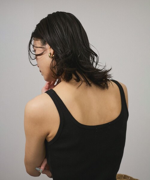 ADAM ET ROPE'(アダムエロペ)の「プリマベールファームリーリブタンクトップ / UVケア・洗える(タンクトップ・レディース・ブラック/オフホワイト/レッド系/パープル・F)」の12枚目の写真