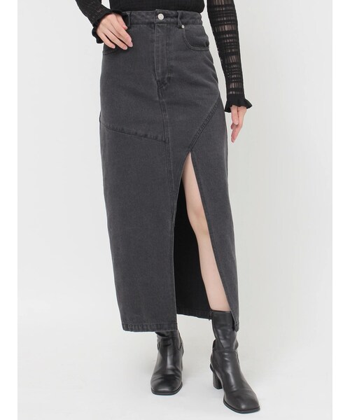 MURUA（ムルーア）の「フロントオープンデニムロングスカート【セットアップ着用可】（デニムスカート・レディース・ブラック/ピンク/ブルー・1/2）」の4枚目の写真