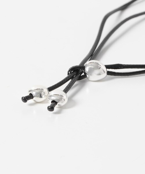 URBAN RESEARCH ROSSO（アーバンリサーチロッソ）の「CHIGNON　ワンループマルチコードチョーカー（ネックレス・レディース・BK/SILVE/BRN/GLD・FREE）」の9枚目の写真