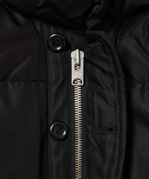 ADAM ET ROPE'（アダムエロペ）の「【Eddie Bauer / エディー・バウアー】Kara Koram Vest（ダウンベスト・メンズ・ベージュ/ブラック・M/XL/L）」の9枚目の写真