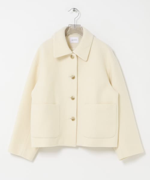 URBAN RESEARCH(アーバンリサーチ)の「ウールモッサショートコート(テーラードジャケット・レディース・OFF WHITE/BLACK/GRAY・Free)」の1枚目の写真