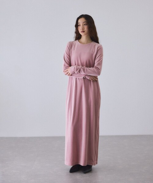 ADAM ET ROPE'（アダムエロペ）の「ベロア BOTANICAL DYED DRESS（ワンピース・レディース・オリーブ/ネイビー/ピンク・1/2）」の14枚目の写真