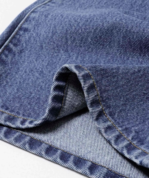 URBAN RESEARCH（アーバンリサーチ）の「ワイドストレートデニムパンツ（デニムパンツ・レディース・BLACK/LT BLUE・36/38/40）」の15枚目の写真
