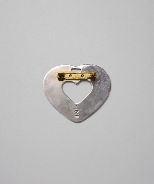 ADAM ET ROPE'（アダムエロペ）の「【TUAREG（トゥアレグ）】ハートブローチ＆ネックレス（ブローチ/コサージュ・レディース・シルバー・F）」の10枚目の写真