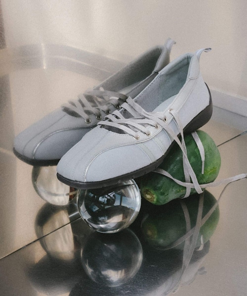 URBAN RESEARCH DOORS(アーバンリサーチドアーズ)の「BLISS LACE UP SNEAKERS(スニーカー・レディース・CREAMPEARL/LIGHT GREY/CHOCO/BLACK・23.5/24/24.5)」の3枚目の写真