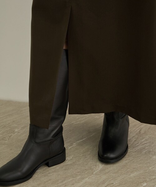 ADAM ET ROPE'（アダムエロペ）の「【WEB限定】マットサテンセミフレアスカート / イージーケア・セットアップ対応（スカート・レディース・ブラック/ブラウン・F）」の19枚目の写真