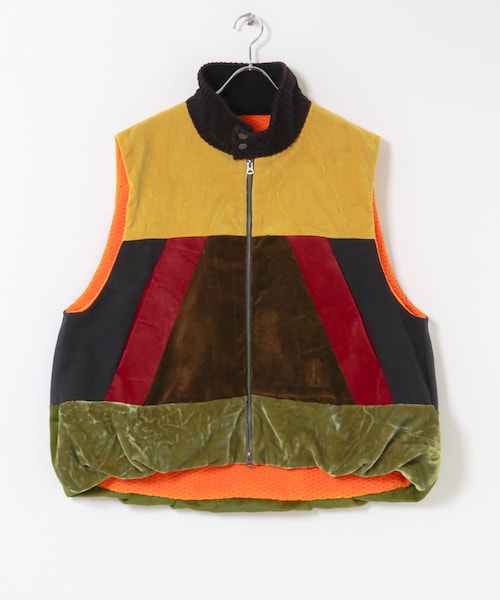 THE GOODLAND MARKET（ザグッドランドマーケット）の「master key　CINEMA-VEST（ベスト・メンズ・Assort 1/Assort 2/Assort 3/Assort 4/Assort 5/Assort 6/Assort 7/Assort 8/Assort 9・1/2）」の2枚目の写真