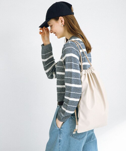 URBAN RESEARCH Sonny Label（アーバンリサーチサニーレーベル）の「エンボスロゴナップサック（バックパック/リュック・レディース・ブラック/アイボリー・one）」の7枚目の写真