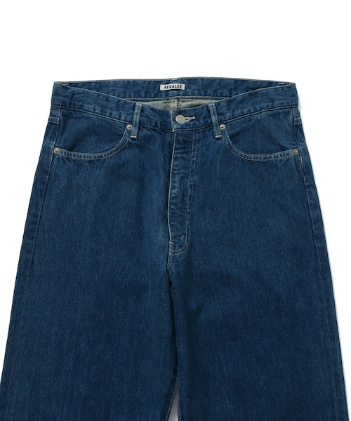 ADAM ET ROPE'（アダムエロペ）の「【AURALEE】SELVEDGE LIGHT DENIM PANTS（デニムパンツ・メンズ・ブルー系・3/4/5）」の6枚目の写真