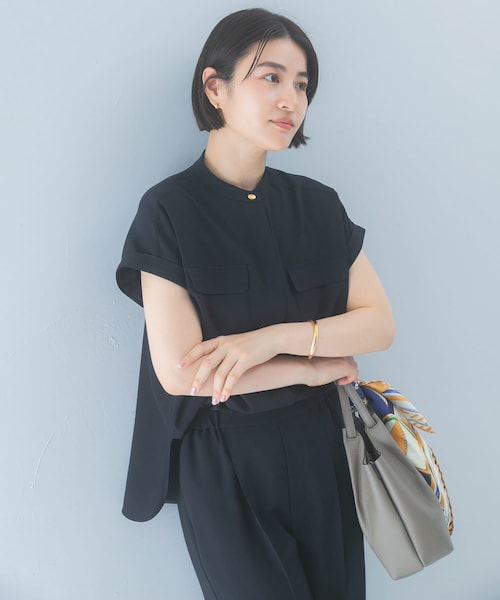 URBAN RESEARCH ROSSO（アーバンリサーチロッソ）の「クールタッチ吸水速乾ポケットフレアブラウス（シャツ/ブラウス・レディース・IVORY/D/NAVY・Free）」の2枚目の写真