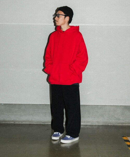 URBAN RESEARCH（アーバンリサーチ）の「Wide Dad　Dad SWEAT PARKA（パーカー・メンズ・D NAVY/RED・1/2）」の22枚目の写真
