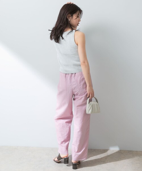 URBAN RESEARCH ROSSO（アーバンリサーチロッソ）の「F by ROSSO　ウォッシャブルミラノリブアメスリニット（ニット/セーター・レディース・BLACK/L/GRAY/BROWN/NAVY×OW・FREE）」の19枚目の写真