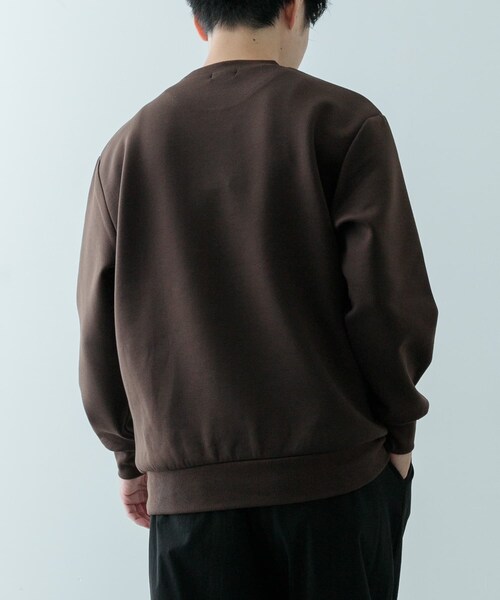 ITEMS URBANRESEARCH（アイテムズ アーバンリサーチ）の「ストレッチダンボール クルーネックプルオーバー（スウェット・メンズ・BEG/BRN/BLK/YEL・M/L）」の18枚目の写真