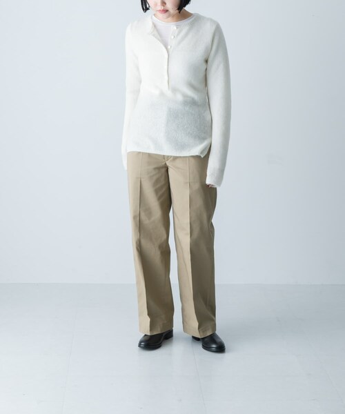 かぐれ(カグレ)の「YLEVE ALPACA KNIT HENLY NECK(ニット/セーター・レディース・FOG/OFF WHITE・1)」の6枚目の写真