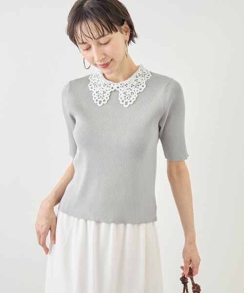ROPE' PICNIC(ロペピクニック)の「レースカラーハーフスリーブリブニット(ニット/セーター・レディース・ライトグレー/オフホワイト/ネイビー・M/S)」の4枚目の写真