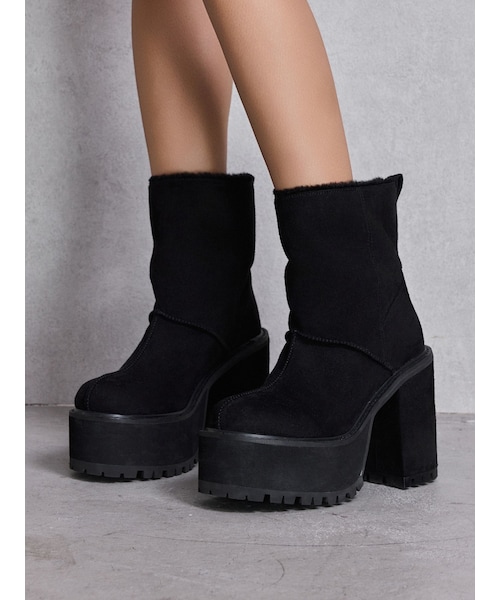 GYDA（ジェイダ）の「フェイクムートンplatformショートブーツ（ブーツ・レディース・ブラック/ベージュ・S/M/L）」の7枚目の写真