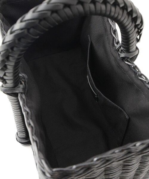 ADAM ET ROPE'(アダムエロペ)の「【A VACATION(ア バケーション)】SEESAW RTN S BLACK(かごバッグ・レディース・ブラック・F)」の10枚目の写真