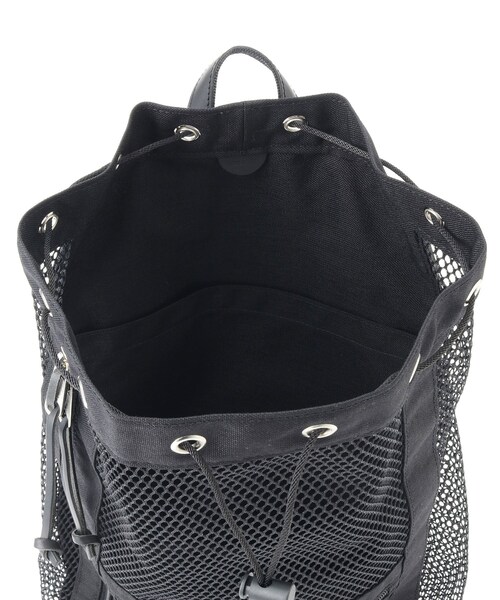 ADAM ET ROPE'（アダムエロペ）の「【AURALEE/オーラリー】MESH SMALL BACKPACK MADE BY AETA（バックパック/リュック・メンズ・ブラック/ベージュ・F）」の12枚目の写真