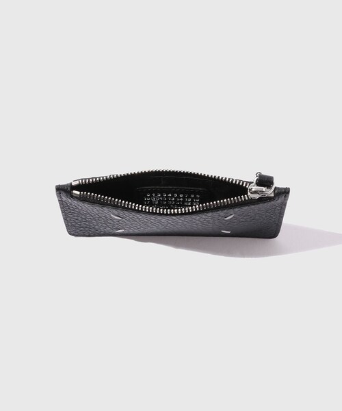 ADAM ET ROPE'（アダムエロペ）の「【Maison Margiela/メゾン マルジェラ】CARD HOLDER ZIP EW（カードケース・メンズ・ブラック・F）」の5枚目の写真