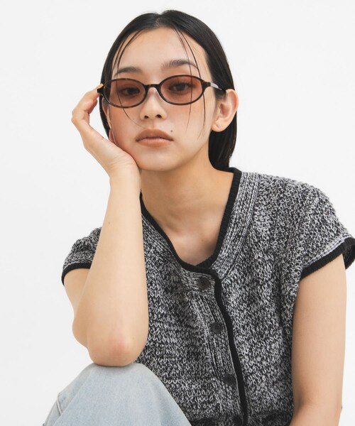 KBF（ケイビーエフ）の「オーバルフレームサングラス（メガネ・レディース・BROWN/D.BROWN・One）」の4枚目の写真