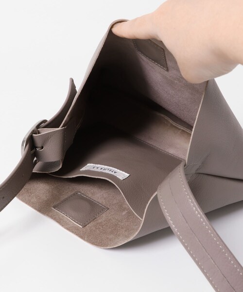 かぐれ(カグレ)の「ATELIER 4.5 SHOULDER BAG(ショルダーバッグ・レディース・white/black/gray・FREE)」の14枚目の写真