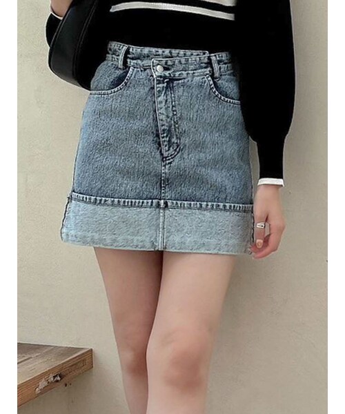 dazzlin（ダズリン）の「アシメウエストデニムミニスカート（デニムスカート・レディース・アイボリー/ブラック/ミックス・S/M）」の13枚目の写真