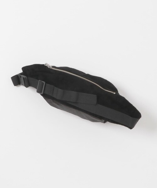 URBAN RESEARCH(アーバンリサーチ)の「SISII BELT BAG(ボディバッグ/ウエストポーチ・レディース・BLK・Free)」の4枚目の写真