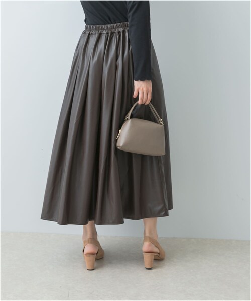 URBAN RESEARCH ROSSO（アーバンリサーチロッソ）の「F by ROSSO　タックボリュームスカート（スカート・レディース・BROWN/BLACK・36/38）」の17枚目の写真